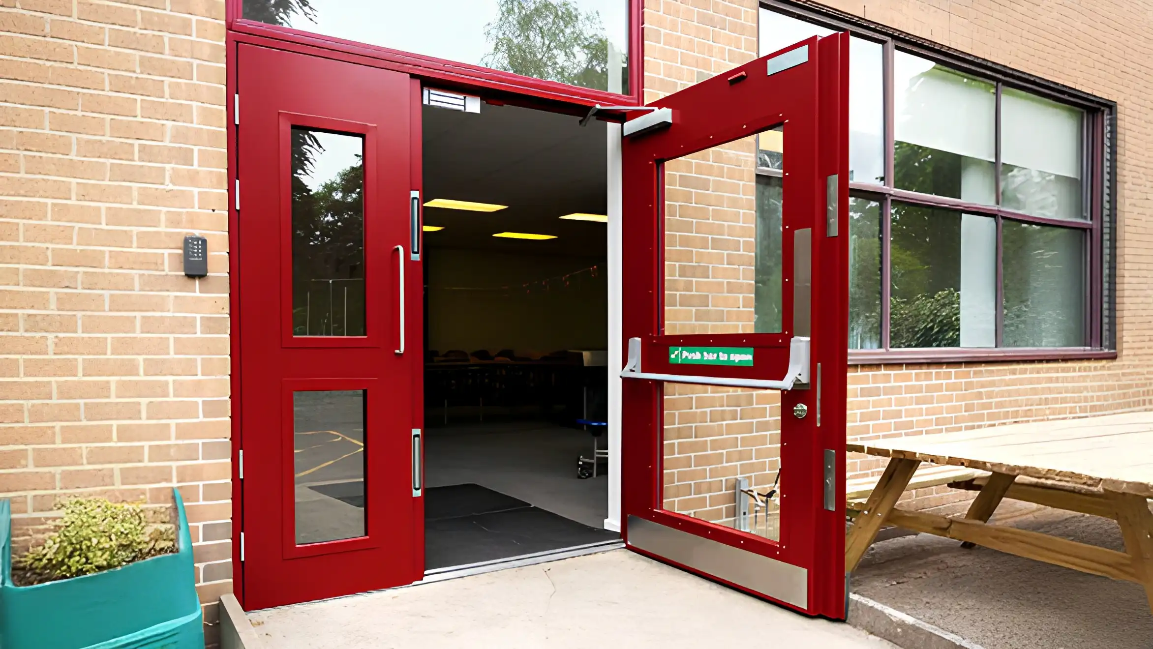 Steel-Doors-Feature