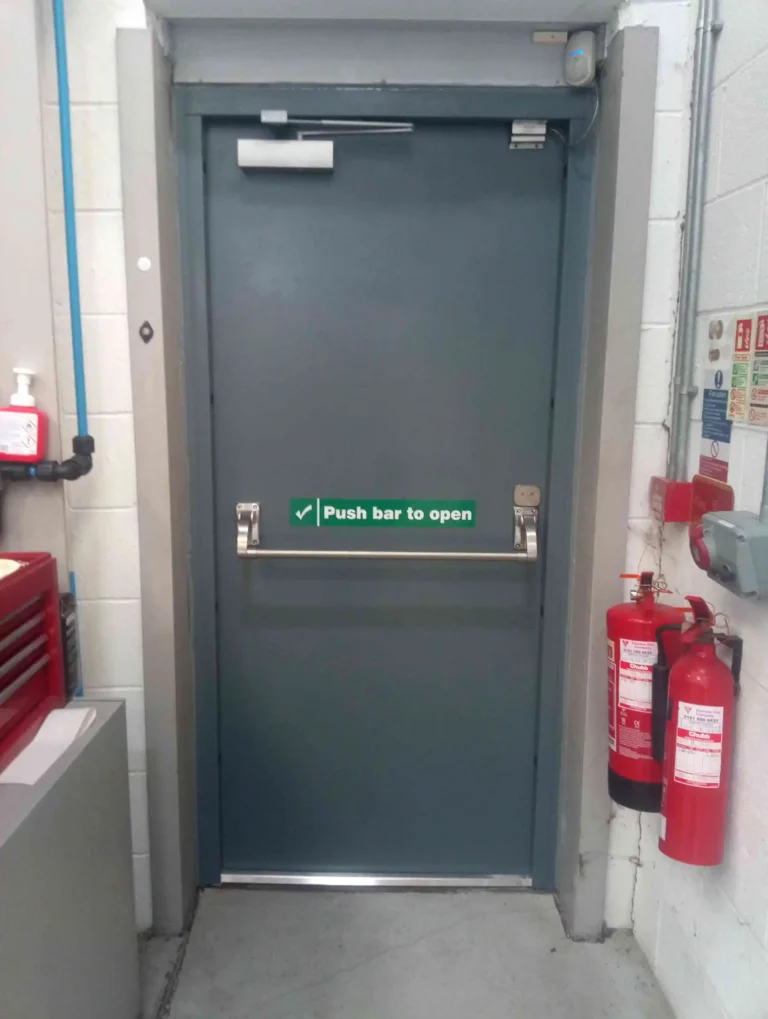 Steel-hinged-security-door-sm